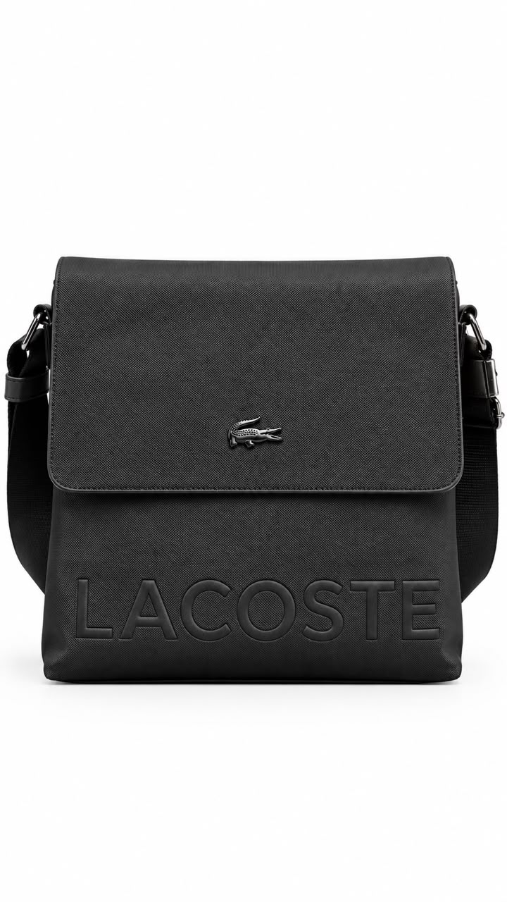 Lacoste қара иыққа асатын сөмкесі, ойып жазылған логотиппен